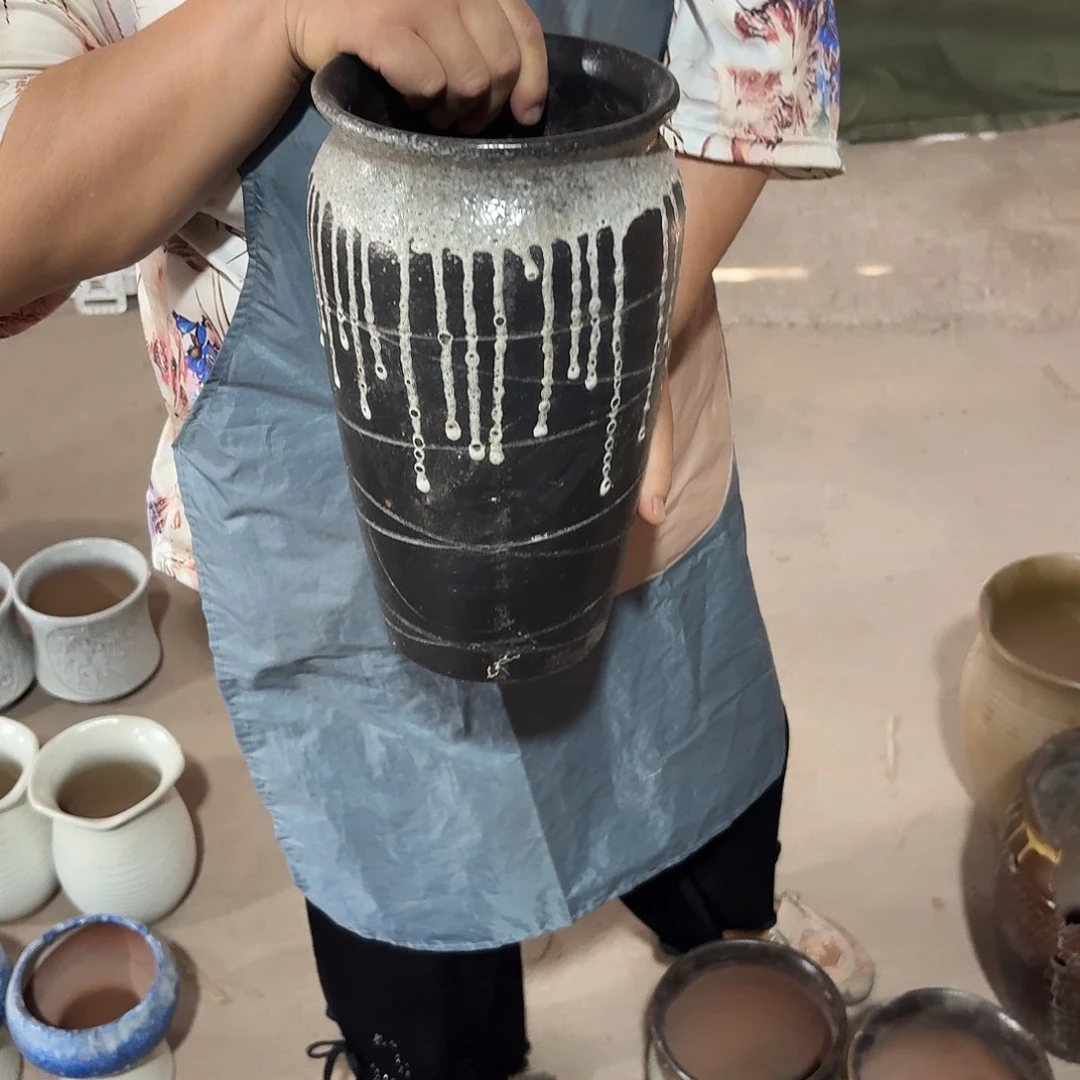 紫砂花盆口15高28一个