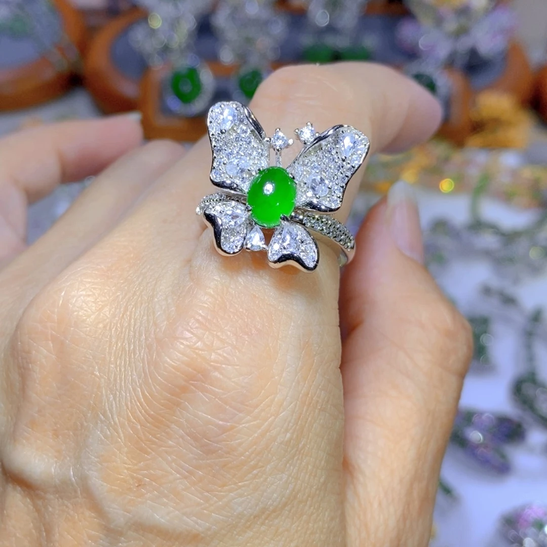 翡翠颈饰银S925镶嵌天然翡翠