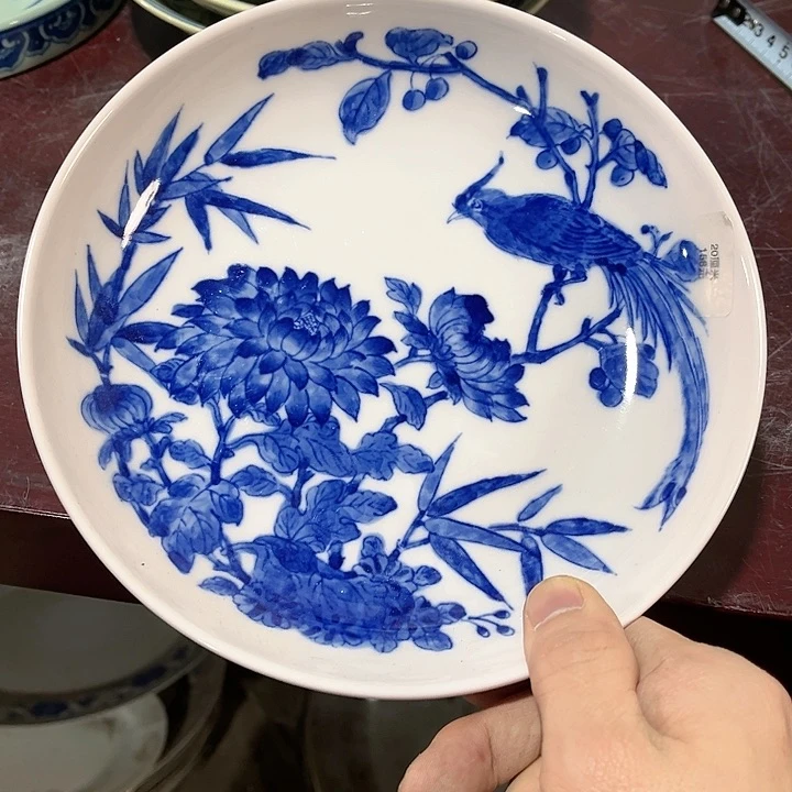 瓷片///////直径20厘米。红。