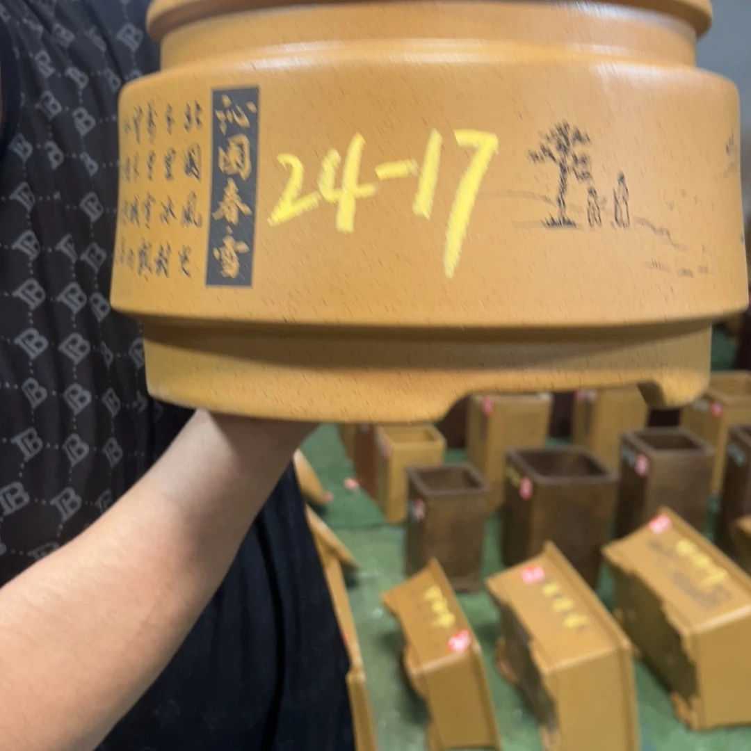 紫砂花盆紫砂花盆