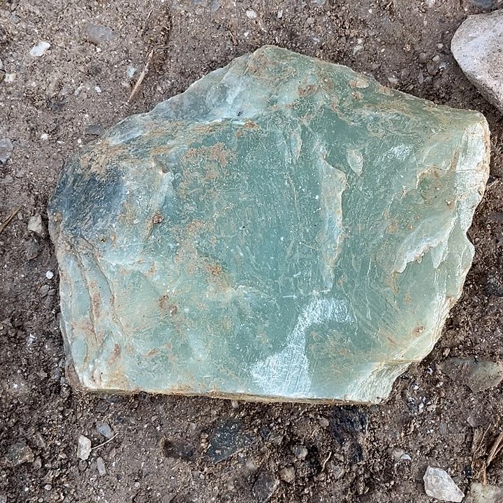 蛇纹石玉未镶嵌天然岫玉原石多样性发一