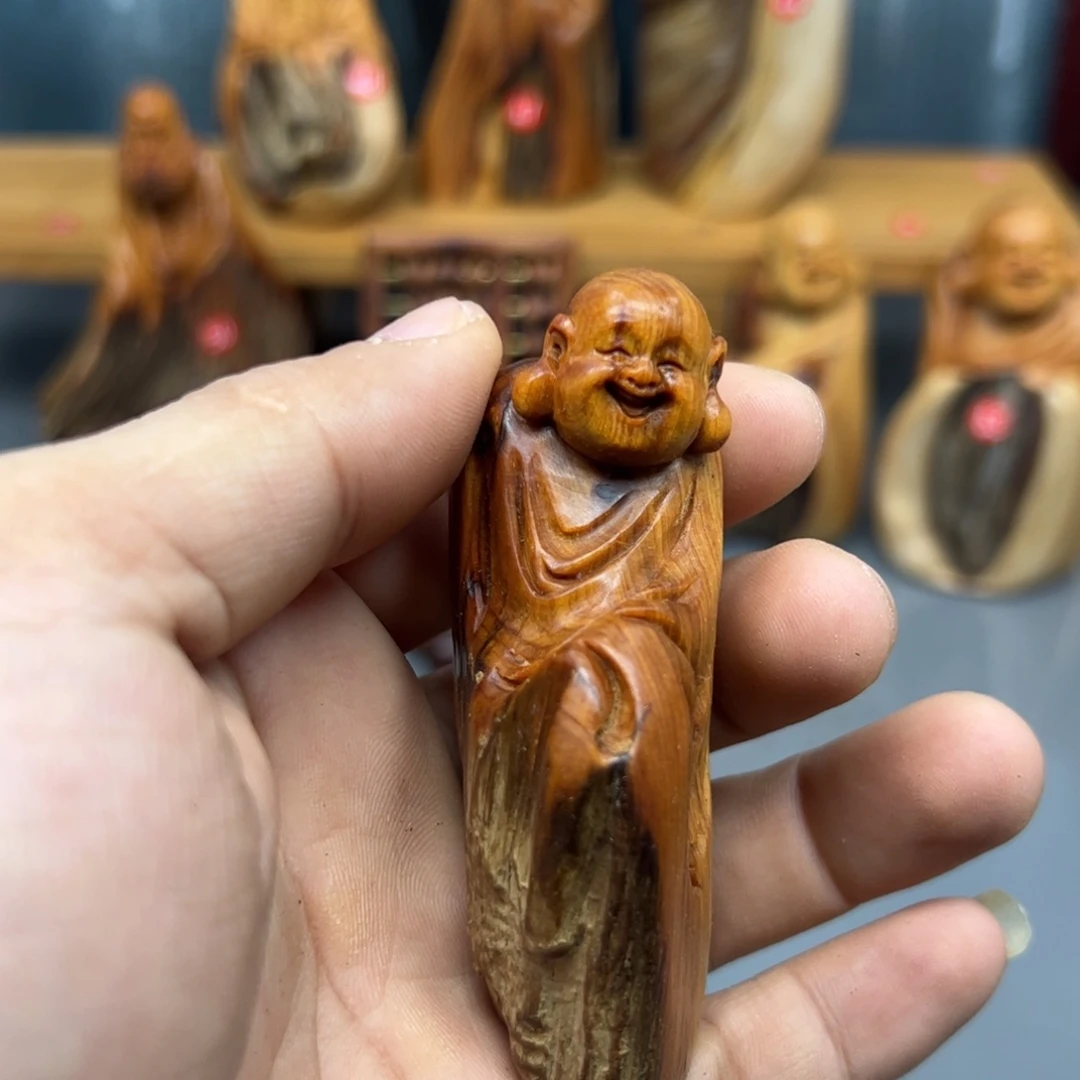 李***青木崖柏木摆件手把件