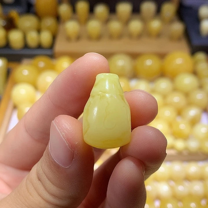 蜜蜡未镶嵌裸石天然原矿白花蜜蜡三通14.3