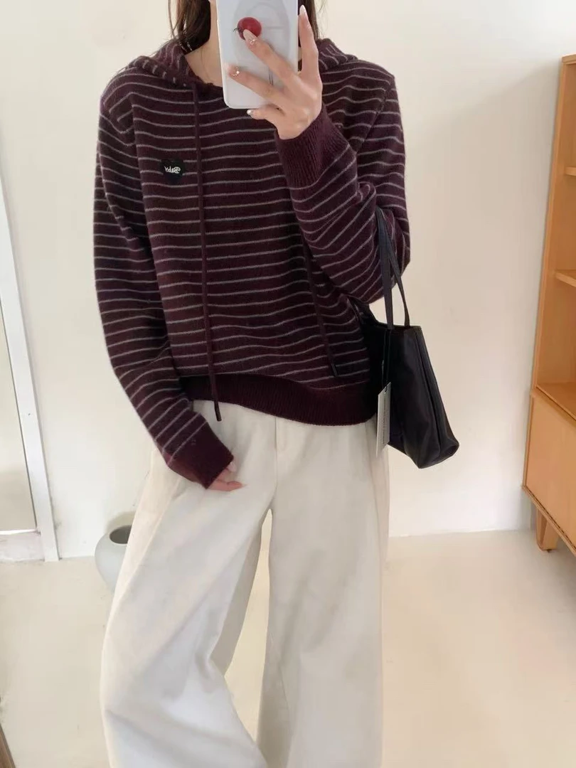 秋冬款休闲带帽条纹针织衫