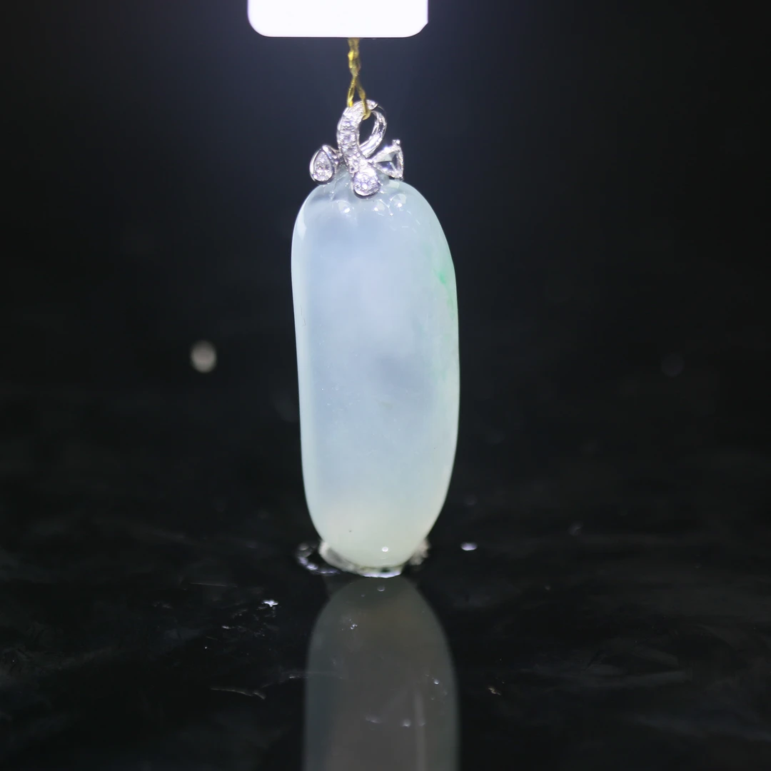 68天然缅甸翡翠A货18k高冰瓜/000125/北京中保拍卖