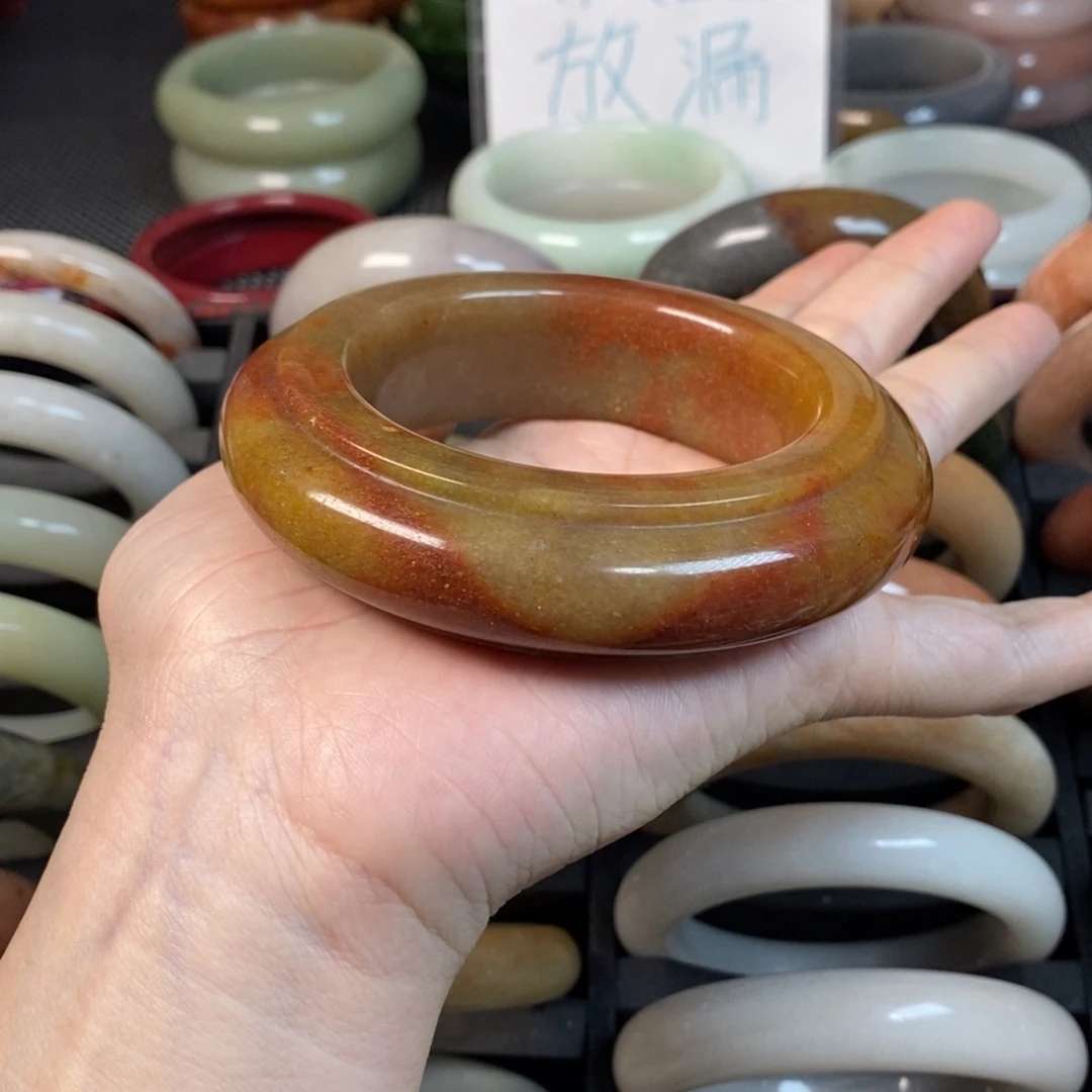 未镶嵌手镯石英质玉大**疆