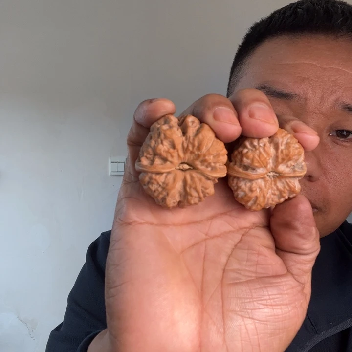 柠***水大叶紫檀（黑酸枝木类）