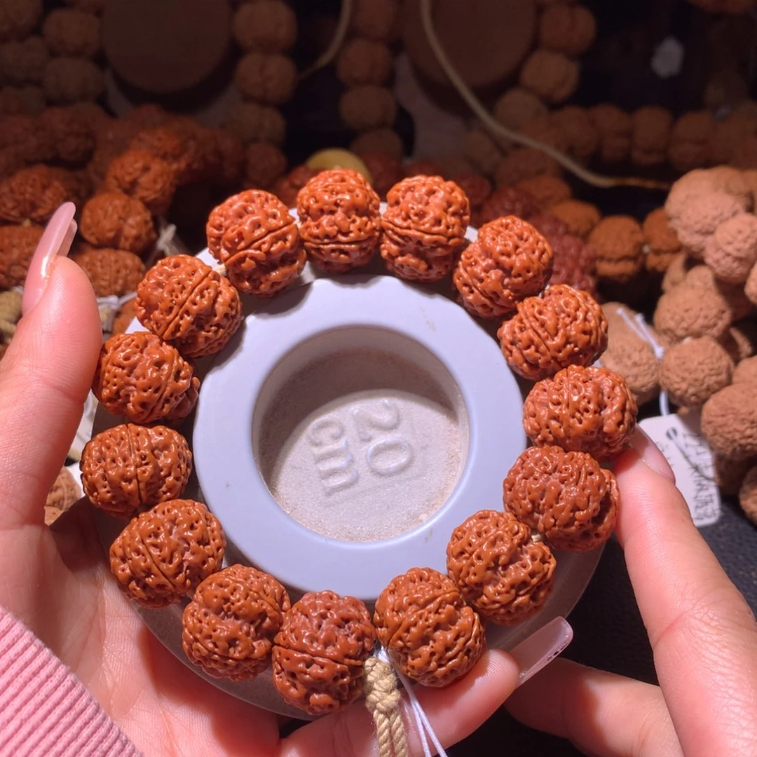 金刚菩提手串21+深钩梅花梁