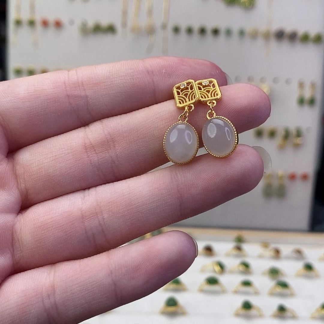 和田玉未镶嵌耳饰