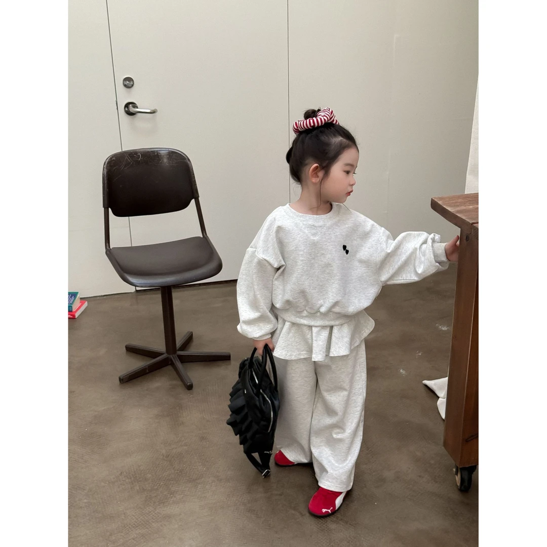 Bmy2025at 女童秋季新款韩版时尚爱心上衣T洋气直筒裤套装
