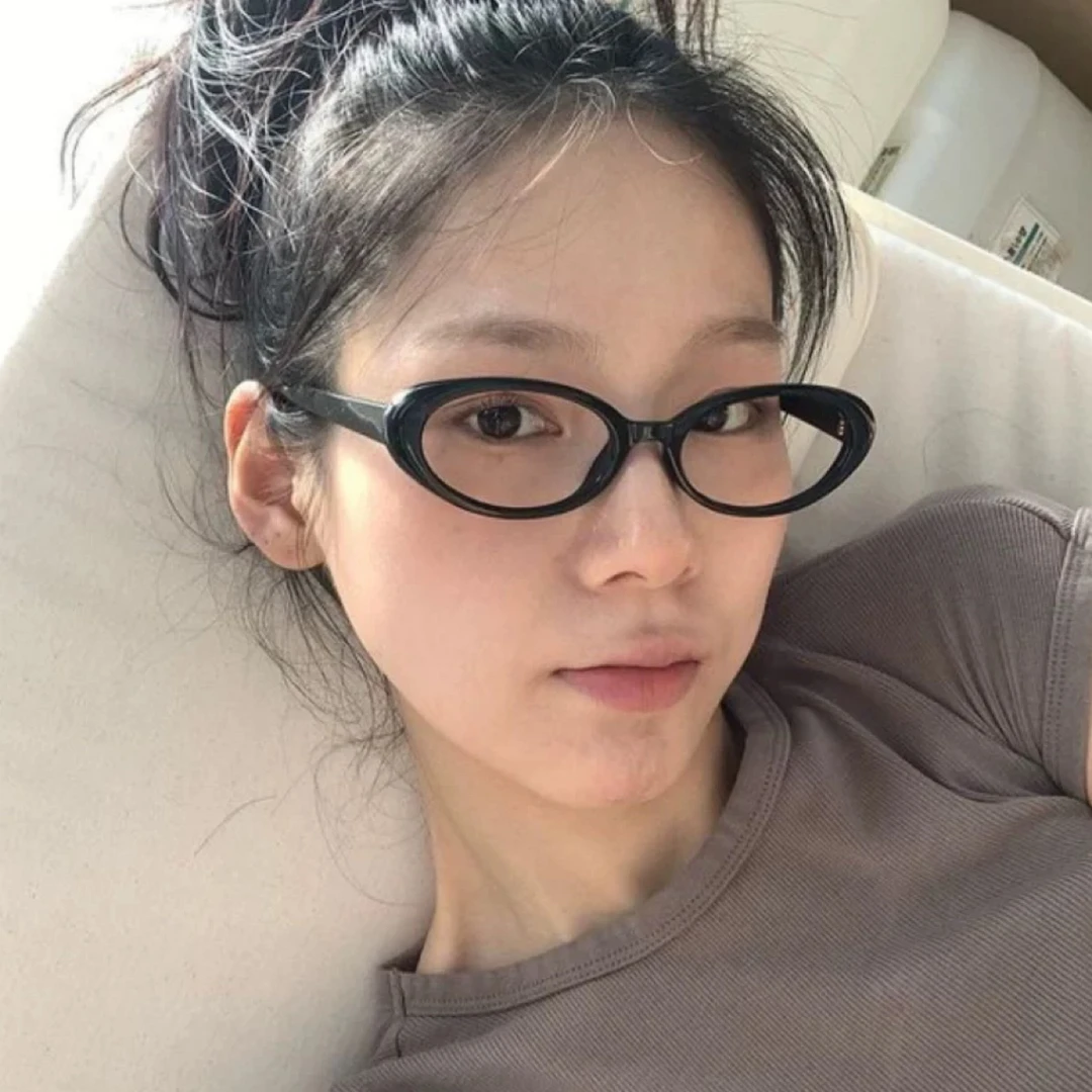 韩系ins博主款人手bi备素颜搭感配平光眼镜框复古椭圆时髦y2k镜架