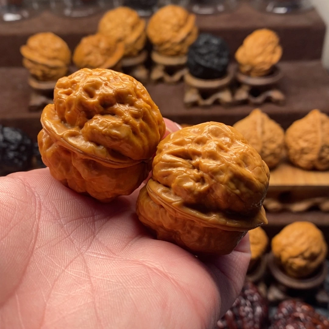 冷***、把件文玩核桃铁核桃