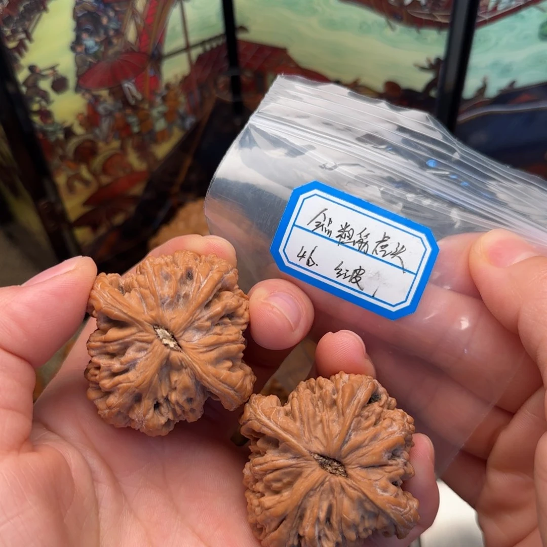 文玩核桃把件全品粗筋虎头