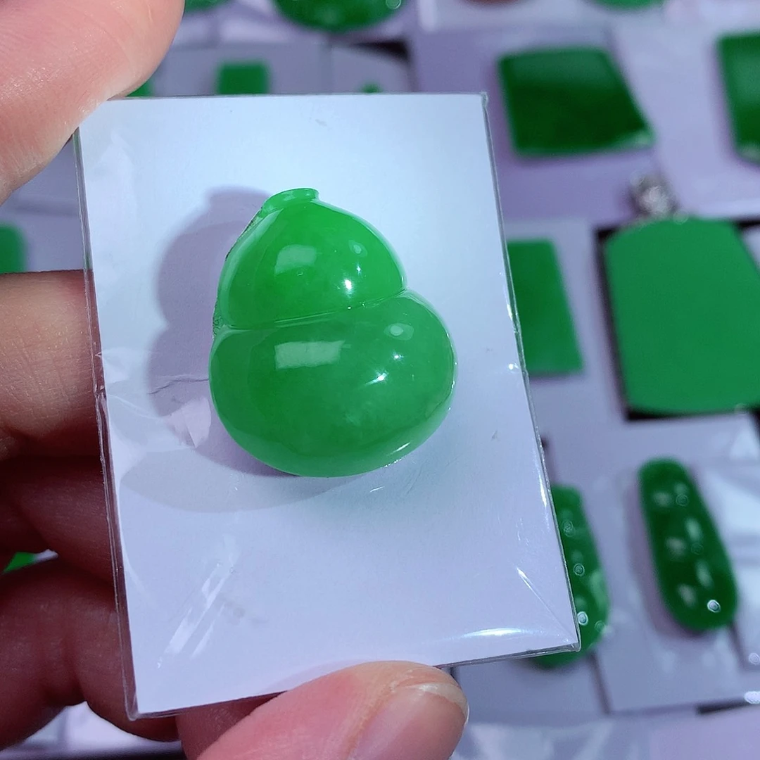 吊坠(赠链)未镶嵌翡翠天然翡翠