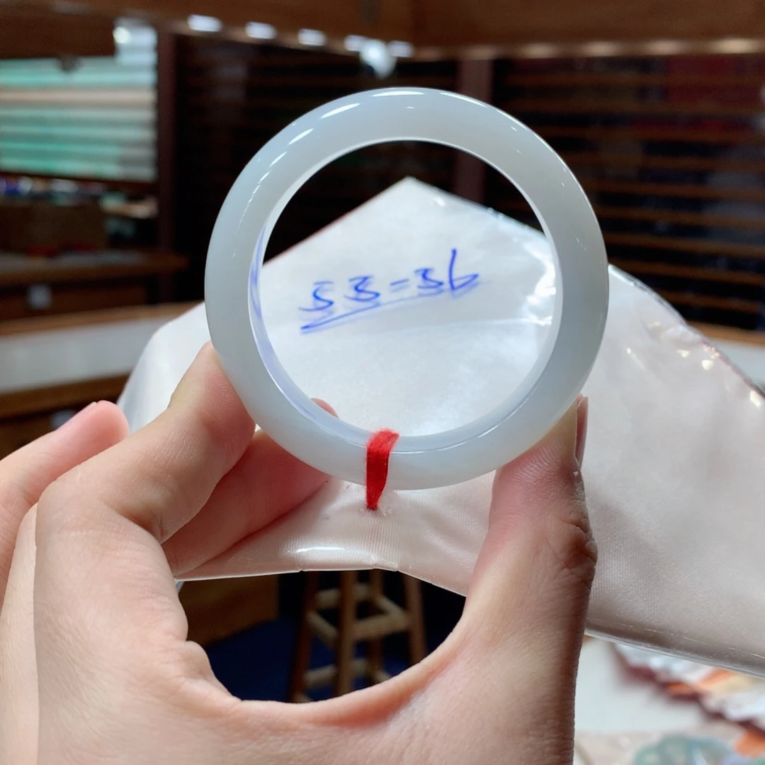 翡翠手镯未镶嵌买断