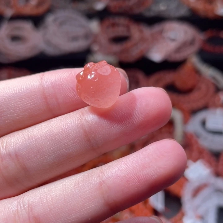 南红玛瑙未镶嵌配饰草莓2029打孔备注