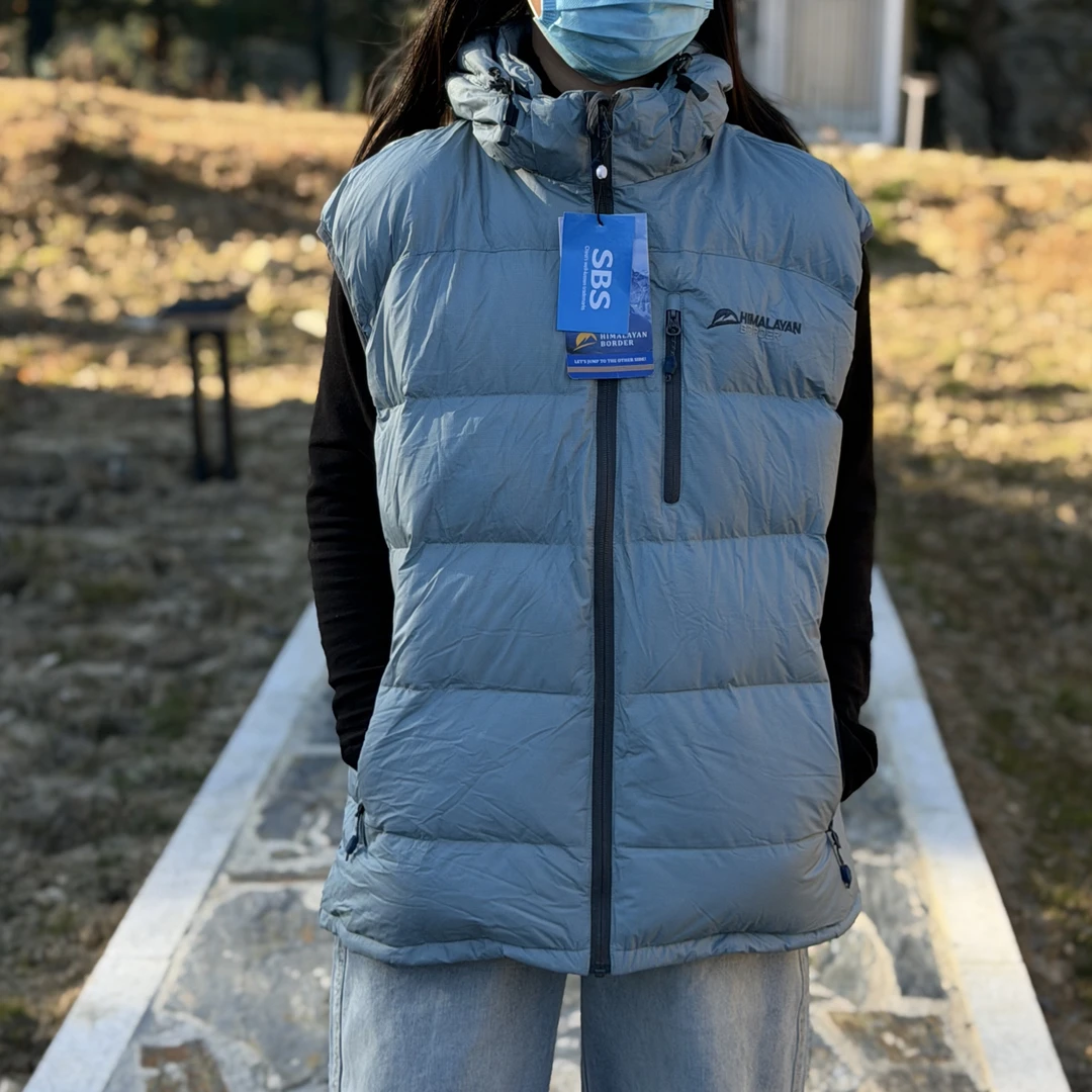 男女款白鹅绒白色户外轻薄保暖