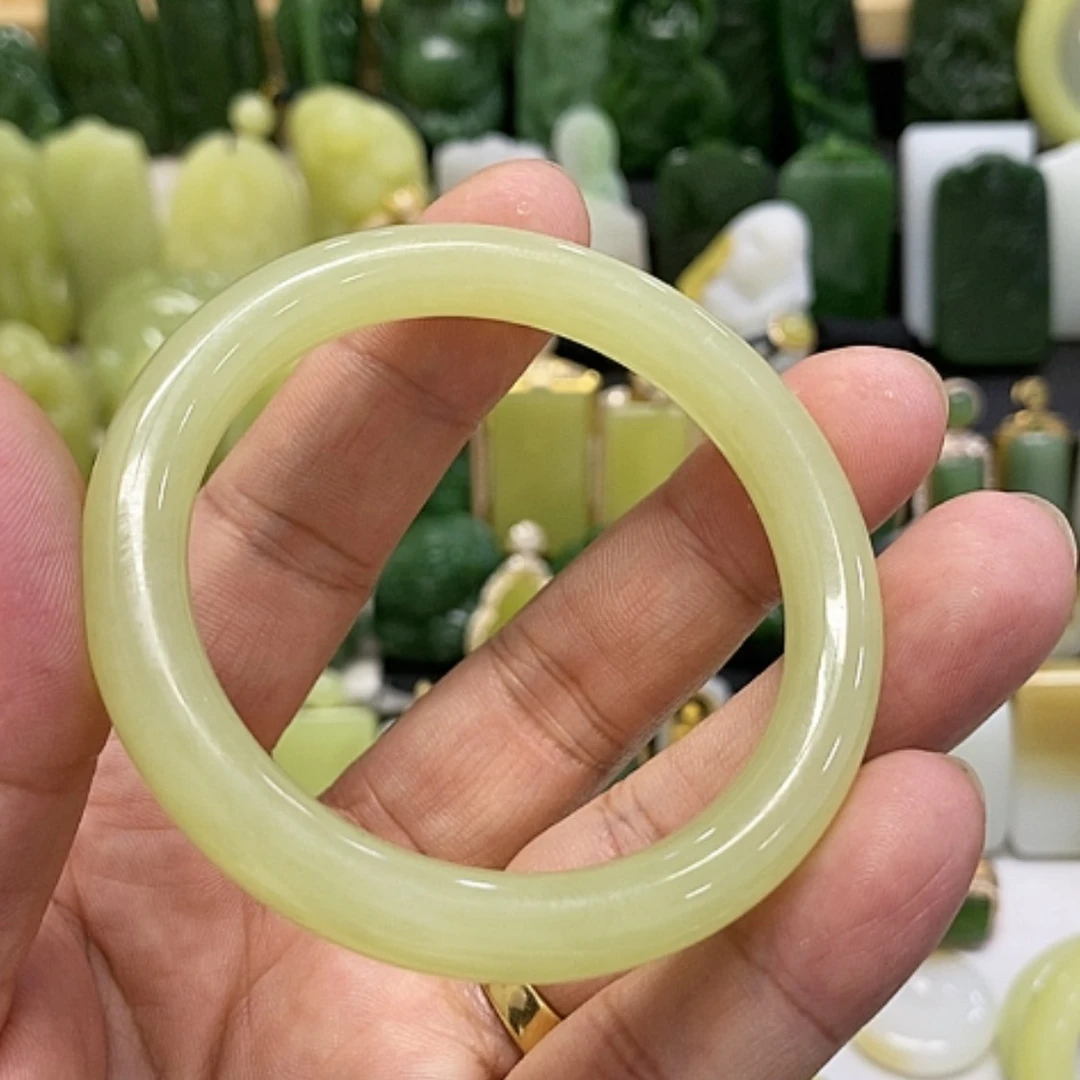 【闪购商品】颈饰未镶嵌和田玉