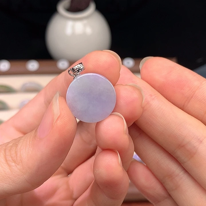 翡翠戒指未镶嵌翡翠戒指心