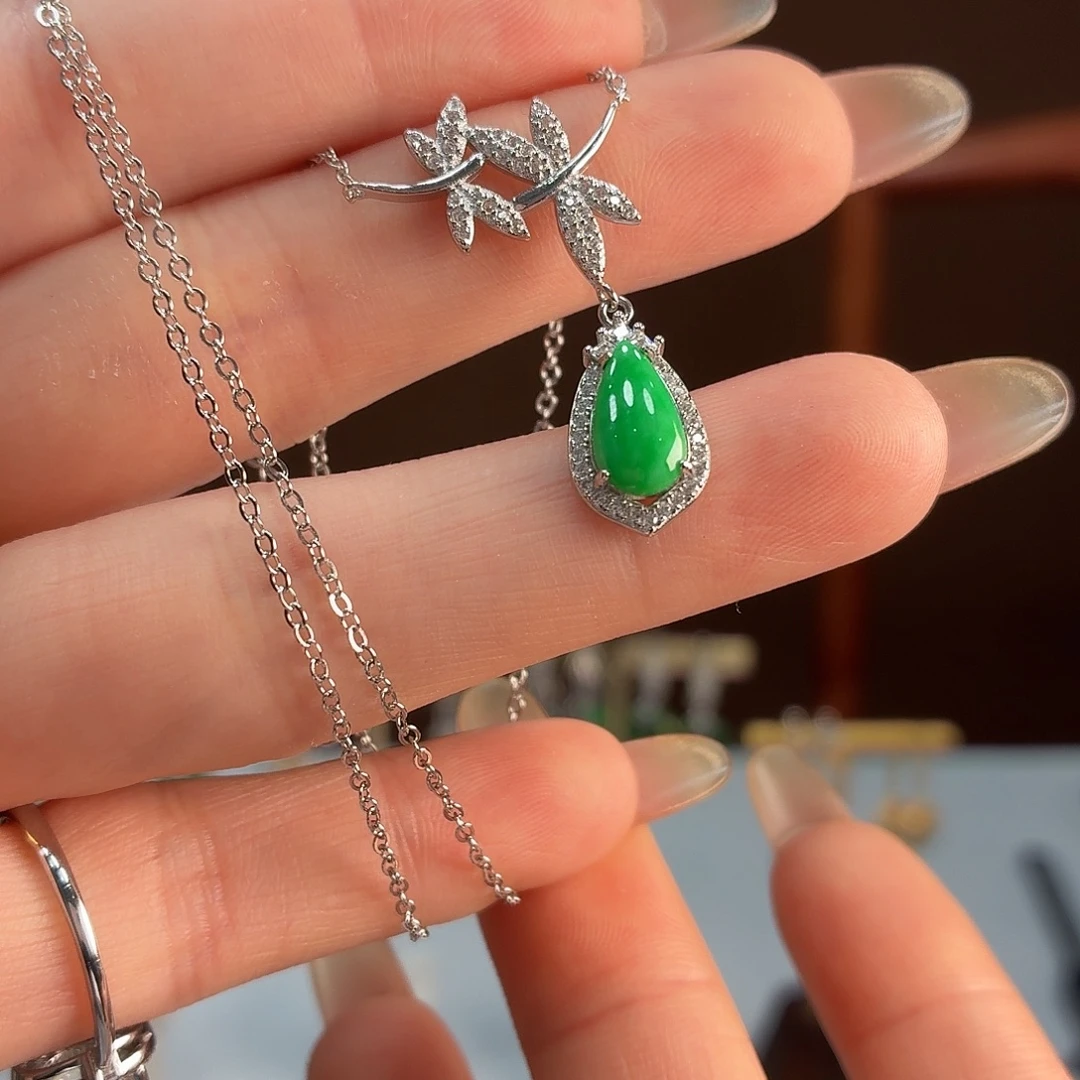 翡翠银S925镶嵌颈饰吊坠