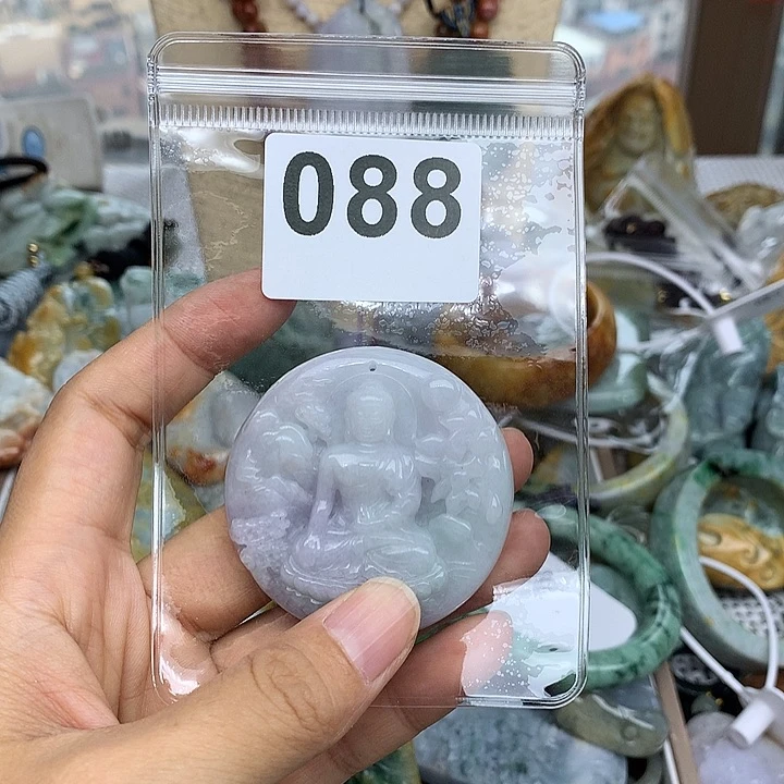 翡翠未镶嵌颈饰克*翡翠