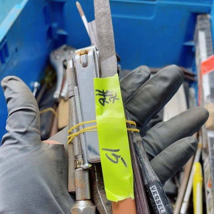 飛****家用五金工具一个