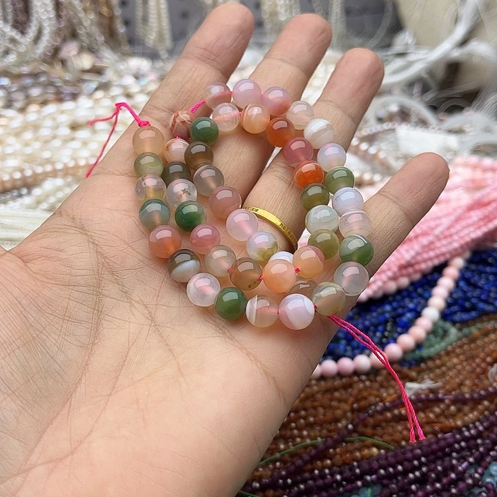 玛瑙/玉髓未镶嵌珠宝半成品一条8mm左右盐源玛瑙