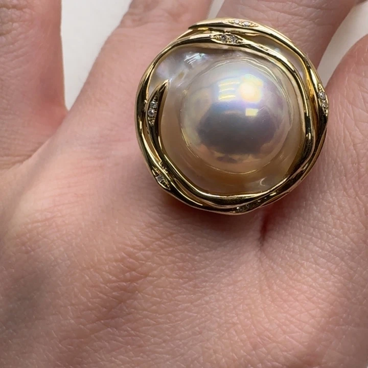 拼合珍珠（马贝珠）戒圈18K金镶嵌