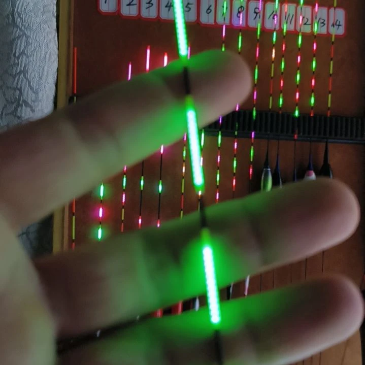 输***善茅草425大宽目细尾第3，7目为红色不变色