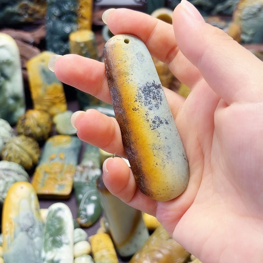 岫岩河磨玉（透闪石质玉）未镶嵌挂件