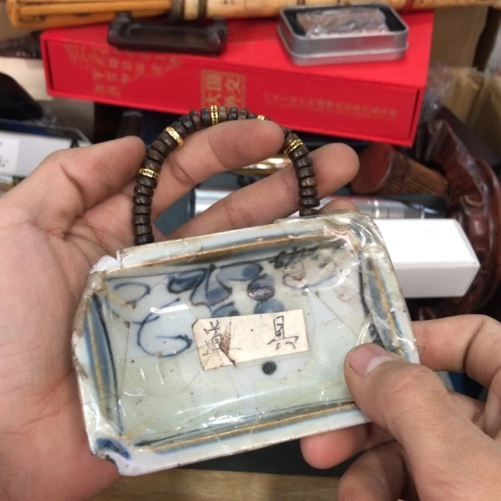 陶瓷孤品单件车里拍