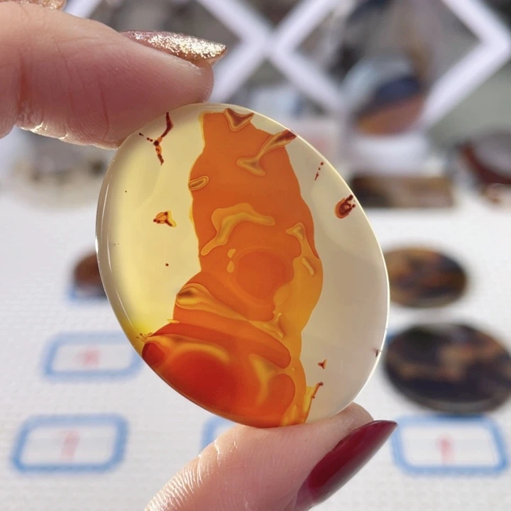 玛瑙/玉髓颈饰合金