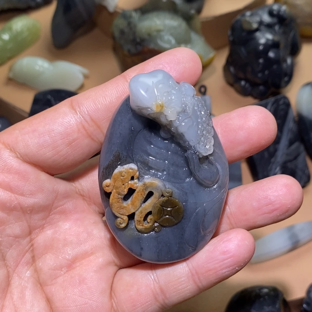 未镶嵌和田玉把件