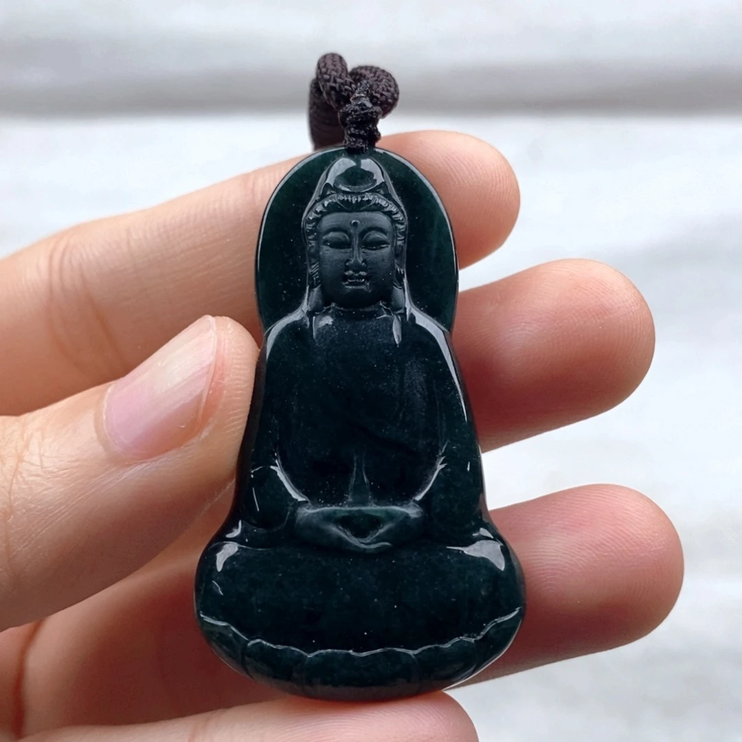 颈饰未镶嵌翡翠素衣观音