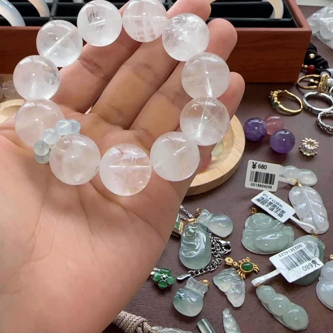 颈饰合金水晶雪花幽灵