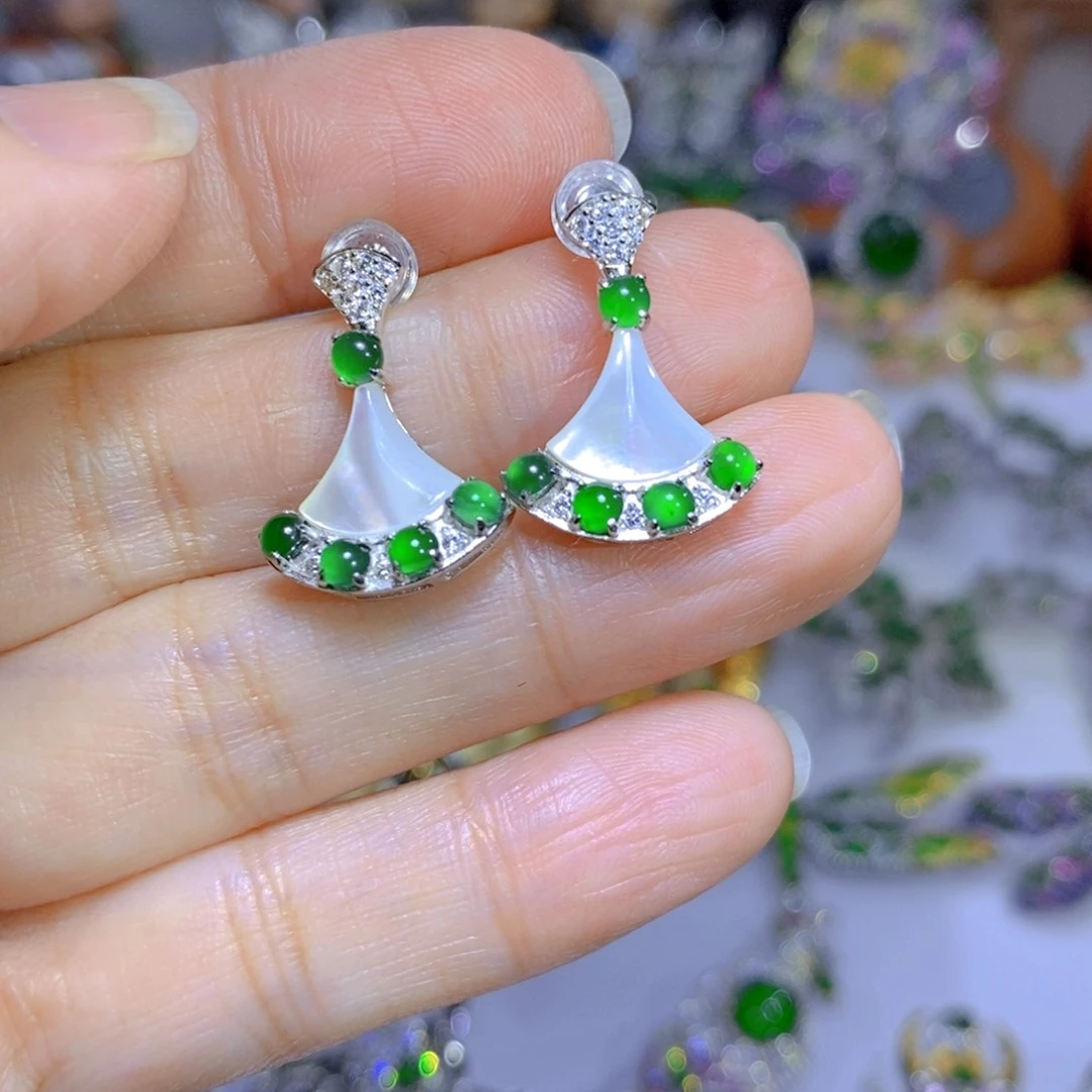 翡翠颈饰银S925镶嵌天然翡翠