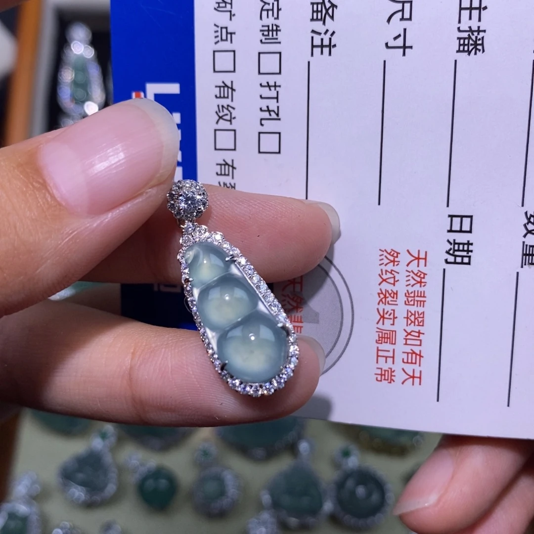 颈饰银S925镶嵌翡翠天然