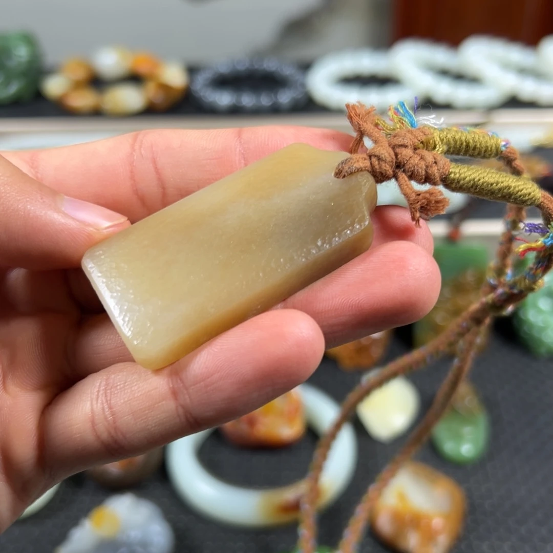 和田玉未镶嵌吊坠(不含链)