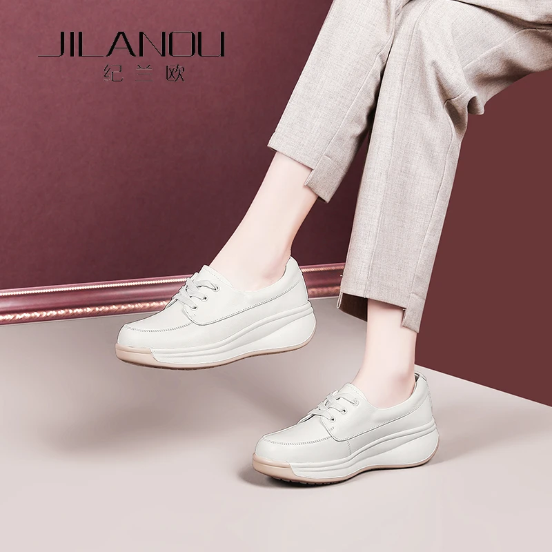 软底真皮单鞋女春季2025新款妈妈鞋子舒适厚底摇摇鞋百搭休闲女鞋