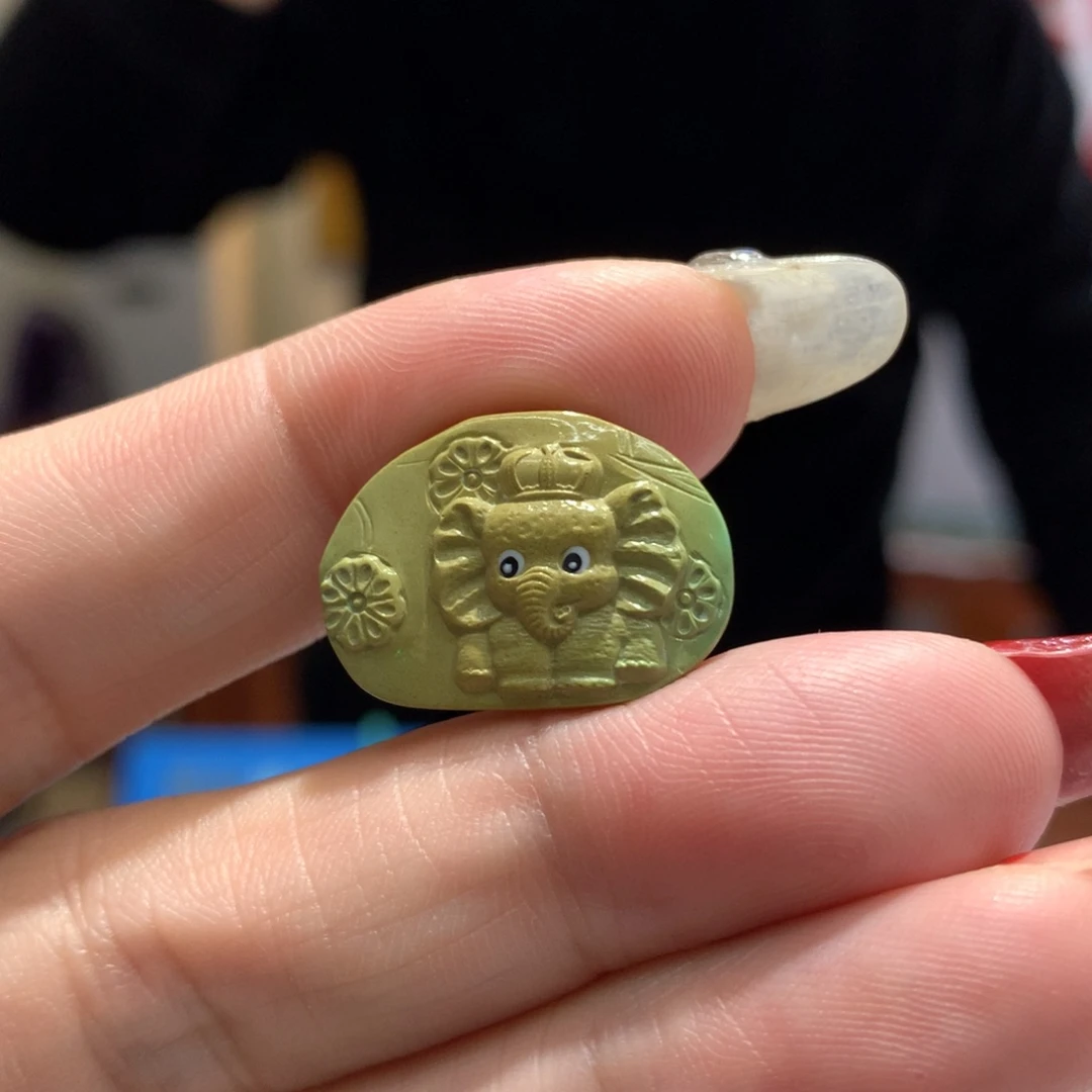 绿松石配饰未镶嵌