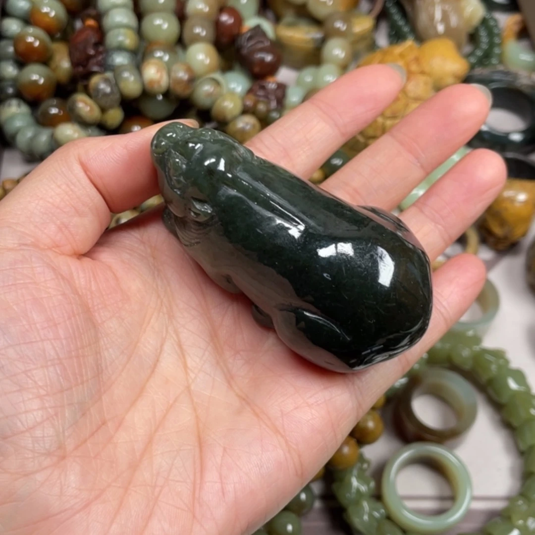 【闪购商品】岫岩河磨玉（透闪石质玉）未镶嵌把件