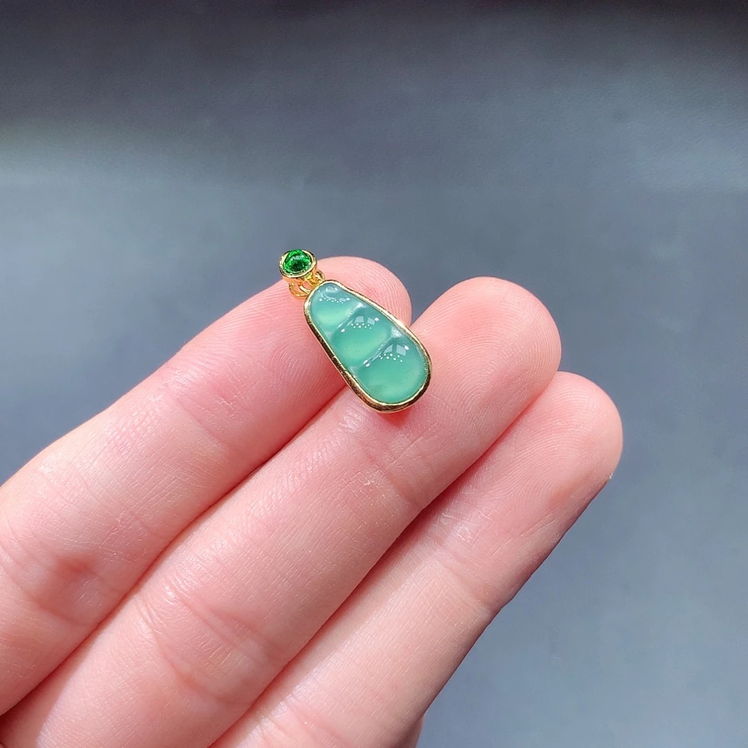 翡翠戒指未镶嵌翡翠
