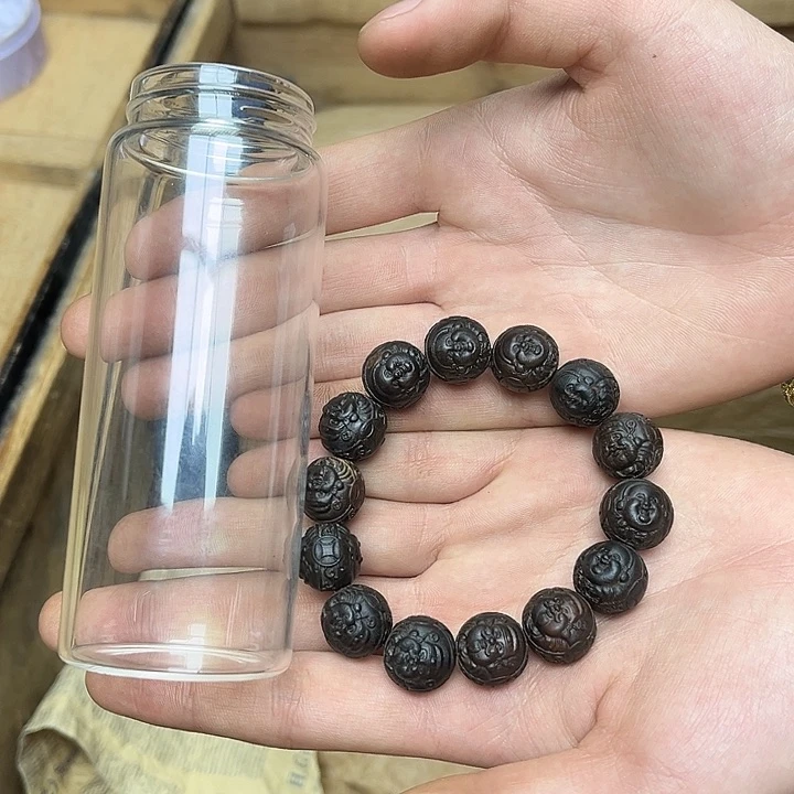 大叶紫檀（黑酸枝木类）