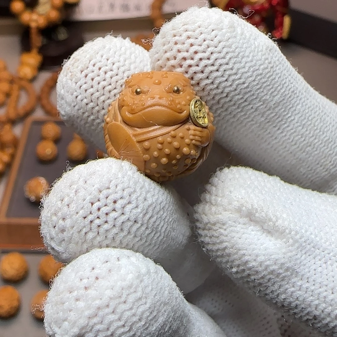 猴头核桃吊坠扇子小蛤蟆铜币17左右