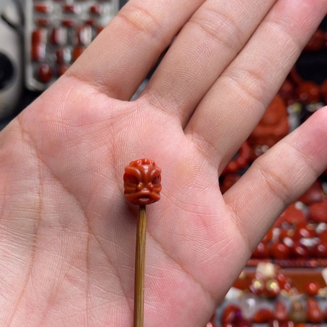 【闪购商品】未镶嵌醒狮南红玛瑙