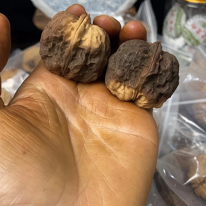 把件文玩核桃云南铁核桃基地49