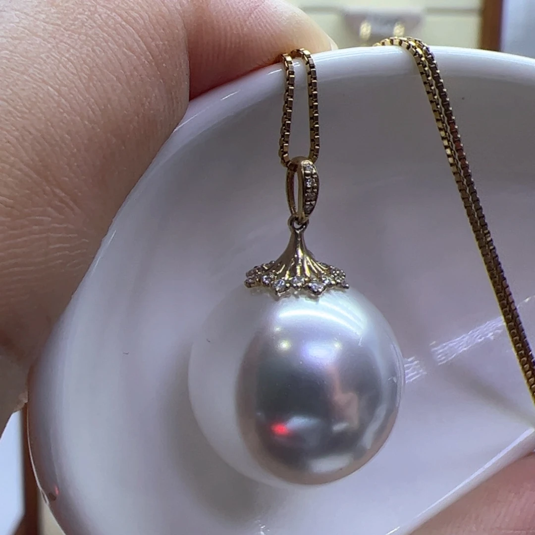 淡水珍珠吊坠(赠链)18K金镶嵌