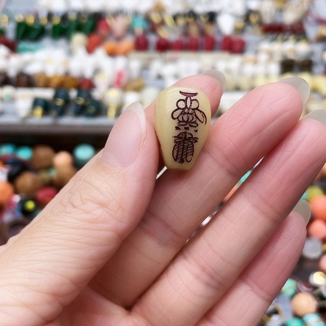 玛瑙/玉髓未镶嵌默认款式