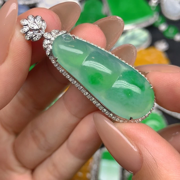 翡翠18K金镶嵌吊坠(不含链)