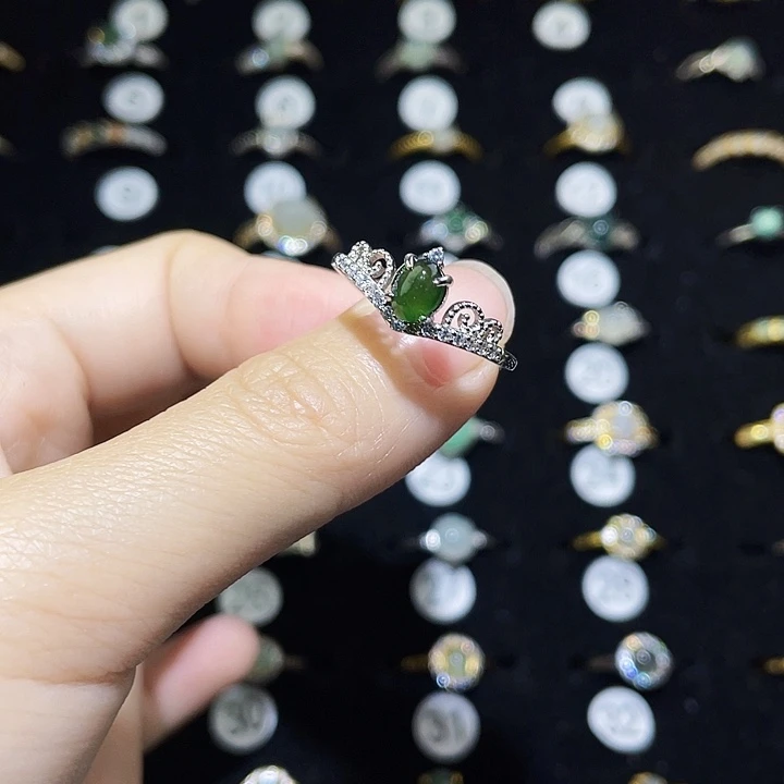 翡翠未镶嵌戒指戒指